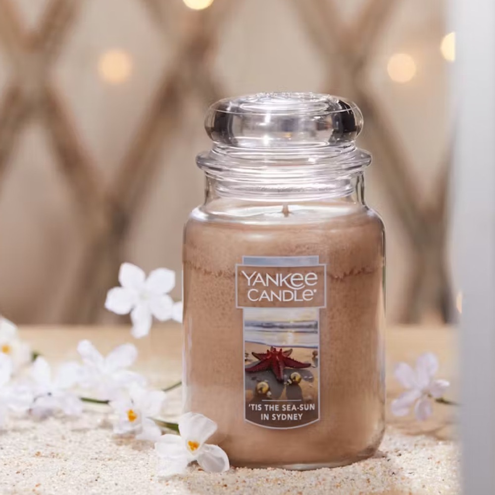 NWT Yankee Candle in tis the season in Sydney 22oz
